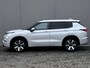 Mitsubishi Outlander 2.4 PHEV Instyle AWD 306 pk Automaat / Fabrieksgarantie tot 04-2033 / Panorama schuifdak / 1.600 kg trekgewicht / HUD / Camera 360° / Elektrische stoelen en klep / Stuur-, stoel- en achterbankverwarming / Leder / 20"LM wielen /