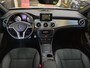 Mercedes-Benz GLA 200 Ambition Dealer onderhouden !