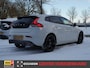 Volvo V40 2.0 T5 245PK Geartronic Carbon Edition | Polestar Uitlaat | 2x PDC | Carplay | Winterpack | H&K speakers |