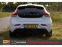 Volvo V40 2.0 T5 245PK Carbon Edition | Polestar Uitlaatsysteem | Carplay | Stoel&Voorruitverw. | Harman Kardon |