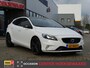 Volvo V40 2.0 T5 245PK Geartronic Carbon Edition | Polestar Uitlaat | 2x PDC | Carplay | Winterpack | H&K speakers |