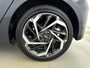 Hyundai i20 1.0 T-GDI Premium Sky Edition Aut. | Schuifdak | Stoel + stuurverwarming | 17" Lm-wielen | Navigatie | Camera |
