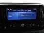 Mercedes-Benz Vito 116 CDI | Aut. | Lang L2 | Pro | LM Velgen | LED Koplampen | Trekhaak | Achterdeuren | 3-zits | Stoelverwarming | Certified