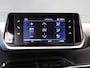 Peugeot 2008 SUV Allure 100 pk | 1ste eigenaar | Trekhaak | Parkeersensoren | AppleCarPlay/Android | LED lampen | LEER/Stof | 17"LMV