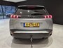Peugeot 2008 SUV 100 pk Allure | 1ste eigenaar | Trekhaak | Parkeersensoren | AppleCarPlay/Android | LED lampen | LEER/Stof | 17"LMV