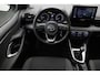 Toyota Yaris 1.5 VVT-i Active 2021 | Trekhaak Afneembaar | Achteruitrij Camera | Navigatie | DAB Radio | Lane Assist | Spraakbediening | Stuurwiel Bediening | Airco | NAP Nationale Autopas | 2 Sleutels | Boekjes
