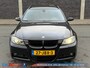 BMW 3-Serie Touring 330i Business Line | M-pakket | Pano | Keyless | ACC | Zwarte hemel | BOMVOL