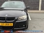 BMW 3-Serie Touring 330i Business Line | M-pakket | Pano | Keyless | ACC | Zwarte hemel | BOMVOL