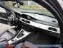 BMW 3-Serie Touring 330i Business Line | M-pakket | Pano | Keyless | ACC | Zwarte hemel | BOMVOL