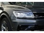 Volkswagen Tiguan 2.0 TSI 4Motion Highline Business R-Line Rijklaarprijs-Garantie Panoramadak Trekhaak Led Camera