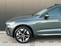 Volvo XC60 2.0 T6 Plug-in hybrid AWD Ultra Dark | Panoramadak | Head-up Display | Trekhaak | 360 Camera | Stoel en stuurwielverwarming | Adaptieve Cruise control |