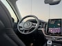 Volvo XC60 2.0 T6 Plug-in hybrid AWD Ultra Dark | Panoramadak | Head-up Display | Trekhaak | 360 Camera | Stoel en stuurwielverwarming | Adaptieve Cruise control |
