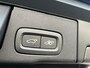 Volvo XC60 2.0 T6 Plug-in hybrid AWD Ultra Dark | Panoramadak | Head-up Display | Trekhaak | 360 Camera | Stoel en stuurwielverwarming | Adaptieve Cruise control |