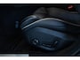 Volvo V60 T6 Plug-in hybrid AWD Plus Dark | Elek. glazen Panorama dak |Verwarmbare Voorstoelen (met geheugen), Stuurwiel en Achterbank | Semi-Elektrische Trekhaak | Verwarmbare Voorruit | Premium Audio by Harman Kardon | 360-Camera