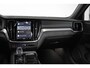 Volvo V60 T6 Plug-in hybrid AWD Plus Dark | Verwarmbare Voorstoelen (met geheugen), Stuurwiel en Achterbank | Semi-Elektrische Trekhaak | Verwarmbare Voorruit | Premium Audio by Harman Kardon | 360-Camera