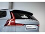 Volvo V60 T6 Plug-in hybrid AWD Plus Dark | Verwarmbare Voorstoelen (met geheugen), Stuurwiel en Achterbank | Semi-Elektrische Trekhaak | Verwarmbare Voorruit | Premium Audio by Harman Kardon | 360-Camera