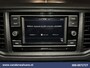 Volkswagen Crafter 2.0 TDI 141pk L3H3 L2H2 Euro6 Airco | Apple Carplay | Android Auto | Camera | Stoelverwarming Parkeersensoren
