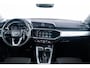 Audi Q3 45 TFSI e edition Panoramadak -Cruise Control - Getinte Ruiten - Buitenspiegels, elektrisch inklapbaar - Sportstoelen - Stoelen, vóór verwarmbaar - MMI Navigation Plus - LED-lichtpakket - Parkeerhulp achter -