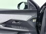 Peugeot E-3008 Allure Avantage 73 kWh | ACCU 97% | Lederen bekleding | Navigatie | Stoelverwarming | Adaptieve cruisecontrol | 360 camera | Apple Carplay