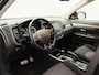 Mitsubishi Outlander 2.0 Connect Pro Aut. | Eerste Eigenaar | Trekhaak | LED | Stoel & Stuur Verwarming | Camera |