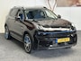 Lynk & Co 01 1.5 100 STUKS OP VOORRAAD ! VOL OPTIES ! 360 CAMERA ADAPTIVE CRUISE CONTROL PANORAMA SCHUIF/KANTELDAK APPLE CARPLAY/ANDROID RIJSTROOKSENSOREN ZEER MOOI !! Brgl