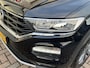 Volkswagen T-Roc 1.5 TSI Style Business / AUTOMAAT/ CAMERA/ PARK. SENSOREN/ ELEK. ACHTERKLEP/ SPIEGELPAKKET/  GETINT GLAS/ APP CONNECT/ ADAPT. CRUISE/ DIGITAL DASHBOARD/ NAVI/ DAB/ 17" LMV