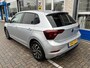 Volkswagen Polo 1.0 TSI Life Edition / GARANTIE TM 8-2028/ CAMERA/ PARK. SENSOREN/ LED/ APP CONNECT/ ADAPT. CRUISE/ SPIEGELPAKKET/ GETINT GLAS/ DIGITAL DASHBOARD/ AIRCO/ DAB/ 15" LMV