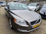 Volvo V70 2.5T R-Design LEER / NAVI / YOUNGTIMER
