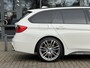 BMW 3-Serie Touring 335i xDrive High Executive Pano/Trekhaak/HUD/Clima/Navi/Cruise