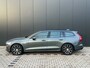 Volvo V60 2.0 T6 Plug-in hybrid AWD Plus Dark | Trekhaak | Sportstoelen | 360 Camera | Stoel en stuurwielverwarming | Voorruit verwarming | Adaptieve cruise control |
