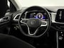 Volkswagen T-Roc 1.0 TSI Life Airco, Apple carplay, Parkeersensoren, Stoelverwarming, A start stop, Virtual desk, 2 Jaar garantie