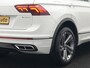 Volkswagen Tiguan 1.4 TSI eHybrid R-Line Business+ Plug In Hybrid 245pk Dealer O.H. PHEV | Panodak | Adaptive Cruise | 360 Camera | IQ Light | Lederen Stoelen Memory & Verwarmd | Apple Carplay | Stuur Verwarmd | Sfeerverlichting | Virtual | Navigatie | Blis | DAB |