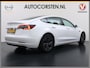 Tesla Model 3 SR+ 60kWh 326PK AutoPilot Leer PanoramaDak Adaptive Cruise Lmv 18" Camera's Elektr.-Stuur+Stoelen+Spiegels+Geheugen+Easy-Entry+Verwarmde stoelen Park assistent Pdc WIFI Ecc Lane-Assist Speed-Assist Navi LED Comfortstoelen Soh 87% ACC DAB Keyless en Voorverwarmen interieur via App One-Pedal-Drive Origineel Nederlandse auto tot 11kw laden thuis! Garantie Accu tot 10-12-2027 max 160.000km 1.584kg licht!