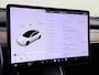 Tesla Model 3 SR+ 60kWh 326PK AutoPilot Leer PanoramaDak Adaptive Cruise Lmv 18" Camera's Elektr.-Stuur+Stoelen+Spiegels+Geheugen+Easy-Entry+Verwarmde stoelen Park assistent Pdc WIFI Ecc Lane-Assist Speed-Assist Navi LED Comfortstoelen Soh 87% ACC DAB Keyless en Voorverwarmen interieur via App One-Pedal-Drive Origineel Nederlandse auto tot 11kw laden thuis! Garantie Accu tot 10-12-2027 max 160.000km 1.584kg licht!