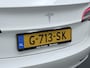 Tesla Model 3 SR+ 60kWh 326PK AutoPilot Leer PanoramaDak Adaptive Cruise Lmv 18" Camera's Elektr.-Stuur+Stoelen+Spiegels+Geheugen+Easy-Entry+Verwarmde stoelen Park assistent Pdc WIFI Ecc Lane-Assist Speed-Assist Navi LED Comfortstoelen Soh 87% ACC DAB Keyless en Voorverwarmen interieur via App One-Pedal-Drive Origineel Nederlandse auto tot 11kw laden thuis! Garantie Accu tot 10-12-2027 max 160.000km 1.584kg licht!
