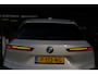 BMW iX XDrive50 High Executive 112 kWh/M-Sportpakket/ACC/B&W/HUD/Laser/Achterasbesturing/Trekhaak/Stoelventillatie