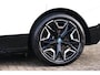 BMW iX XDrive50 High Executive 112 kWh/M-Sportpakket/ACC/B&W/HUD/Laser/Achterasbesturing/Trekhaak/Stoelventillatie
