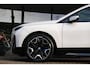 BMW iX XDrive50 High Executive 112 kWh/M-Sportpakket/ACC/B&W/HUD/Laser/Achterasbesturing/Trekhaak/Stoelventillatie