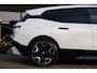 BMW iX XDrive50 High Executive 112 kWh/M-Sportpakket/ACC/B&W/HUD/Laser/Achterasbesturing/Trekhaak/Stoelventillatie