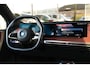 BMW iX XDrive50 High Executive 112 kWh/M-Sportpakket/ACC/B&W/HUD/Laser/Achterasbesturing/Trekhaak/Stoelventillatie