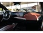 BMW iX XDrive50 High Executive 112 kWh/M-Sportpakket/ACC/B&W/HUD/Laser/Achterasbesturing/Trekhaak/Stoelventillatie