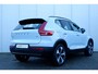Volvo XC40 B4 Plus Dark | Semi- Elektrische Trekhaak | Verwarmde Stoelen en Stuurwiel | Verwarmbare Voorruit | Premium audio by Harman Kardon | Apple Carplay / Android Auto | Keyless Entry/Start | Park Assist |