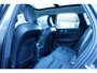 Volvo XC60 2.0 T6 Plug-in hybrid AWD Plus Dark | Verwarmde Voorstoelen, Stuurwiel en Achterbank | Panoramisch Schuif-/Kanteldak | Semi- Elektrische Trekhaak | 360-Camera | Adaptieve Cruise Control | Draadloze Telefoonlader