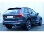 Volvo XC60 2.0 T6 Plug-in hybrid AWD Plus Dark | Verwarmde Voorstoelen, Stuurwiel en Achterbank | Panoramisch Schuif-/Kanteldak | Semi- Elektrische Trekhaak | 360-Camera | Adaptieve Cruise Control | Draadloze Telefoonlader