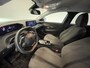 Peugeot 208 Hybrid 100 AUT Allure Navigatie Apple Carplay/ Android Auto Camera Parkeersensoren Adaptive Cruise Control Stoelverwarming Ledverlichting Climate control