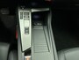 Peugeot 408 1.6 HYbrid Allure Pack 180pk Automaat | 360 Camera | Navigatie | Climate Control | Adaptieve Cruise Control | Keyless Entry/Start | 19" Lichtmetalen Velgen | Verwarmbare Voorstoelen | Apple Carplay/Android Auto |