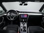 Volkswagen Passat 2.0 TSI 4Motion Elegance Business R | 272PK Fabrieks af | NAP | Clima | Adapt. Cruise | Leder/Alcantara | PDC | LED | Stoelverwarming | Apple carplay/Navi |