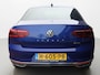 Volkswagen Passat 2.0 TSI 4Motion Elegance Business R | 272PK Fabrieks af | NAP | Clima | Adapt. Cruise | Leder/Alcantara | PDC | LED | Stoelverwarming | Apple carplay/Navi |