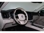Volvo XC60 T5 Inscription - Panorama/schuifdak - IntelliSafe Assist & Surround - Parkeercamera achter - Verwarmde voorstoelen - Parkeersensoren voor & achter - Elektr. bedienb. bestuurdersstoel met geheugen - Extra getint glas - Elektr. inklapbare trekhaak - 19' LMV