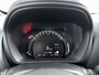 Toyota Aygo X 1.0 VVT-i MT Premium | Garantie t/m 06-2032 Mogelijk | Cabriodak | Parkeer Sensoren voor en achter | Parkeercamera Achter | Apple Carplay/Android Auto | Voorstoelen Verwarmd |